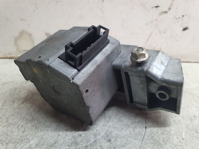 bontott MERCEDES-BENZ E-CLASS Kormányzár (Elektromos)