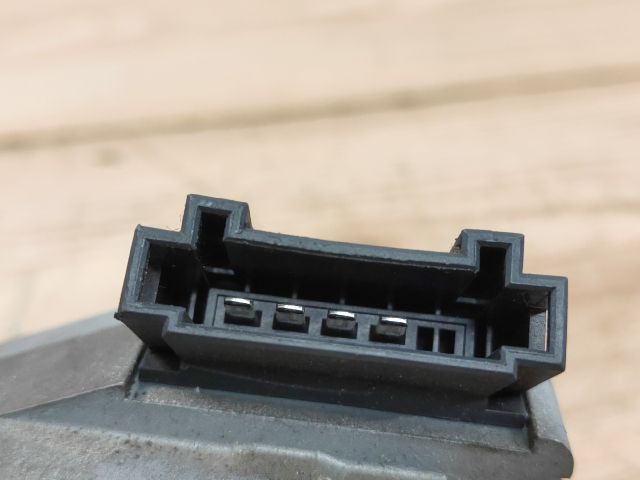 bontott MERCEDES-BENZ E-CLASS Kormányzár (Elektromos)