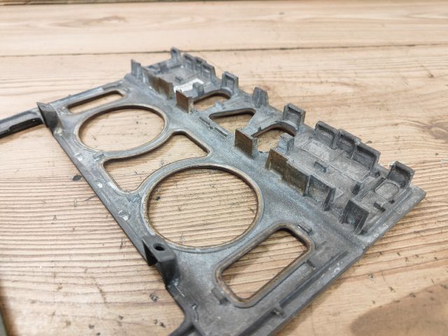 bontott MERCEDES-BENZ E-CLASS Középkonzol Keret