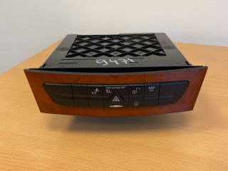 bontott MERCEDES-BENZ E-CLASS Középkonzol Vezérlő Panel