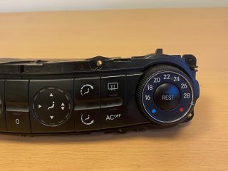 bontott MERCEDES-BENZ E-CLASS Középkonzol Vezérlő Panel