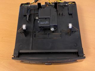 bontott MERCEDES-BENZ E-CLASS Középkonzol Vezérlő Panel