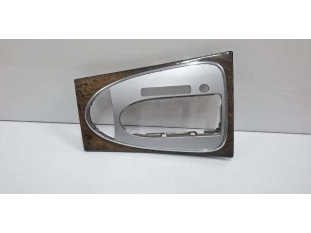 bontott MERCEDES-BENZ E-CLASS Középső Kardánbox Burkolat