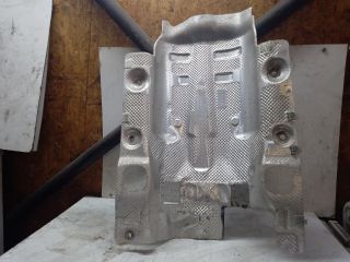 bontott MERCEDES-BENZ E-CLASS Középső Kipufogó Dob Hővédő Lemez