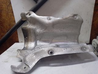 bontott MERCEDES-BENZ E-CLASS Középső Kipufogó Dob Hővédő Lemez