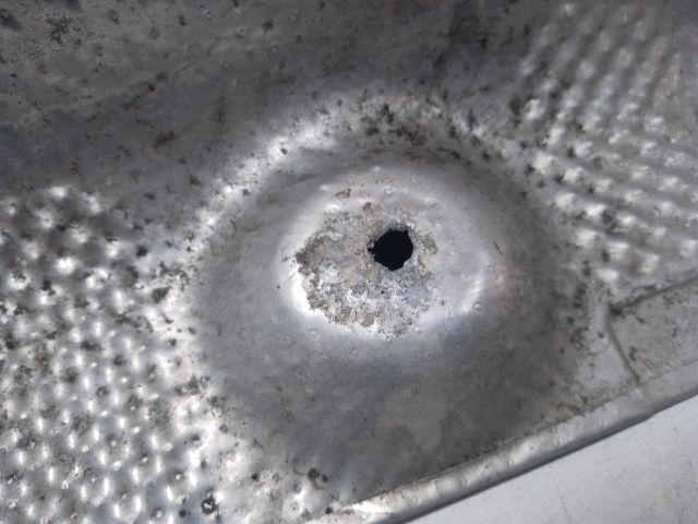 bontott MERCEDES-BENZ E-CLASS Középső Kipufogó Dob Hővédő Lemez