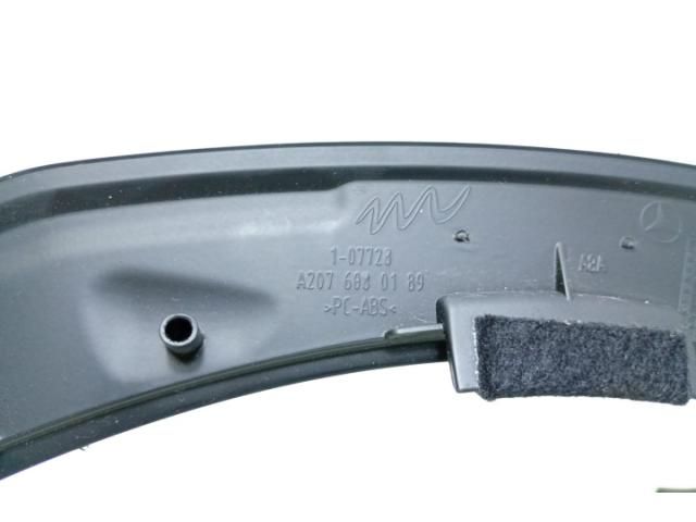 bontott MERCEDES-BENZ E-CLASS Középső Műszerfal Díszléc