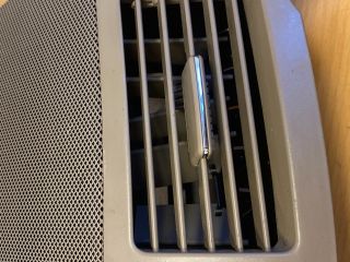 bontott MERCEDES-BENZ E-CLASS Középső Szellőző