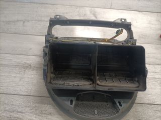 bontott MERCEDES-BENZ E-CLASS Középső Szellőző