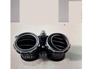 bontott MERCEDES-BENZ E-CLASS Középső Szellőző