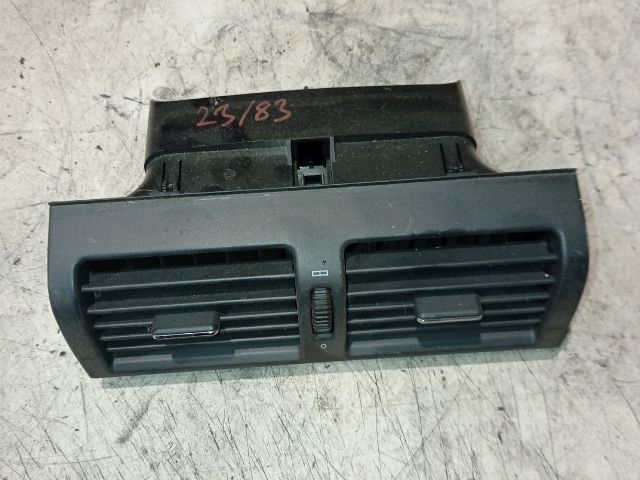 bontott MERCEDES-BENZ E-CLASS Középső Szellőző