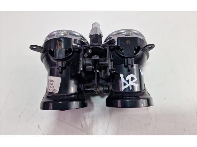 bontott MERCEDES-BENZ E-CLASS Középső Szellőző