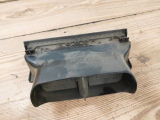 bontott MERCEDES-BENZ E-CLASS Középső Szellőző