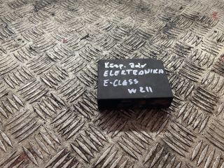 bontott MERCEDES-BENZ E-CLASS Központizár Elektronika