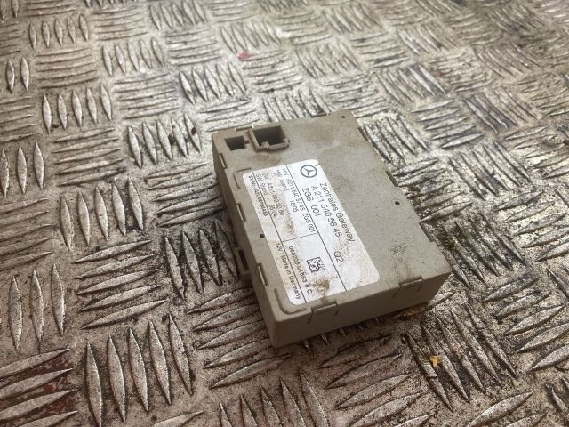 bontott MERCEDES-BENZ E-CLASS Központizár Elektronika