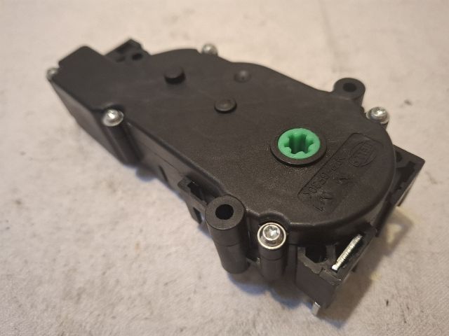 bontott MERCEDES-BENZ E-CLASS Központizár Motor Csomagtérajtó