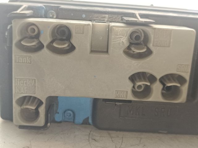 bontott MERCEDES-BENZ E-CLASS Központizár Motor (Pozíciófüggetlen)