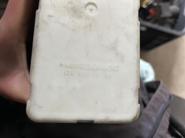 bontott MERCEDES-BENZ E-CLASS Központizár Motor (Pozíciófüggetlen)