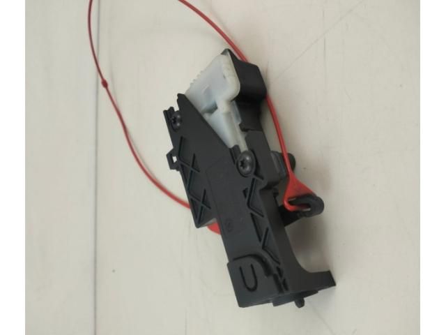 bontott MERCEDES-BENZ E-CLASS Központizár Motor Tankajtó