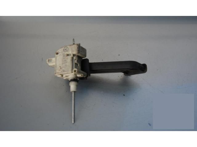 bontott MERCEDES-BENZ E-CLASS Központizár Motor Tankajtó