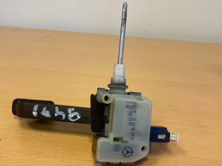 bontott MERCEDES-BENZ E-CLASS Központizár Motor Tankajtó