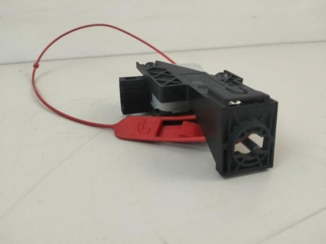 bontott MERCEDES-BENZ E-CLASS Központizár Motor Tankajtó