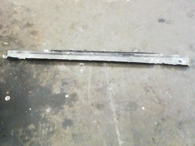 bontott MERCEDES-BENZ E-CLASS Küszöb Burkolat