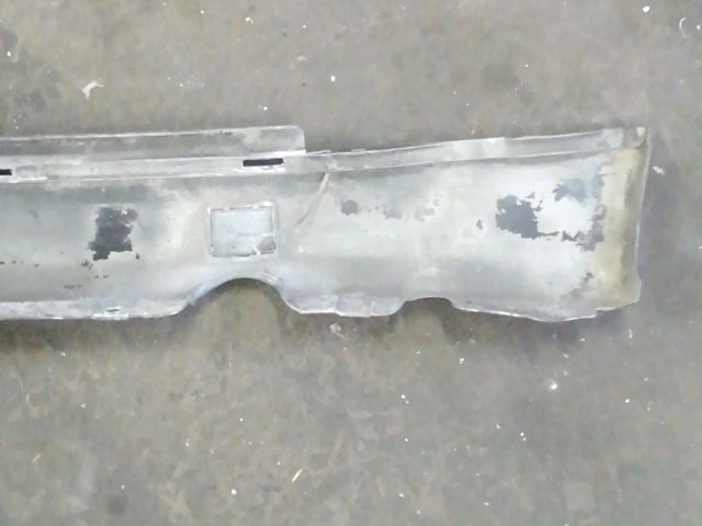 bontott MERCEDES-BENZ E-CLASS Küszöb Burkolat