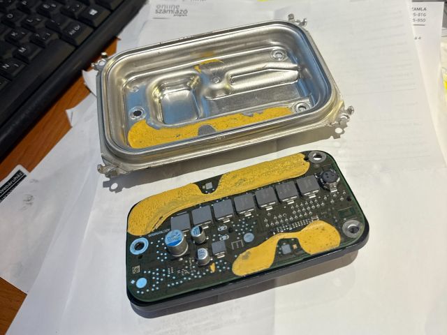 bontott MERCEDES-BENZ E-CLASS LED Trafó