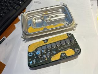 bontott MERCEDES-BENZ E-CLASS LED Trafó