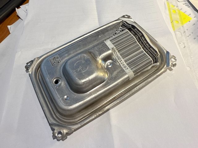 bontott MERCEDES-BENZ E-CLASS LED Trafó