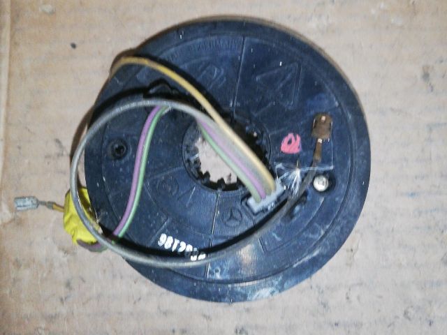 bontott MERCEDES-BENZ E-CLASS Légzsák Átvezető Szalagkábel