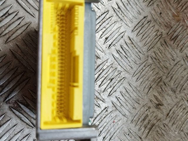 bontott MERCEDES-BENZ E-CLASS Légzsák Elektronika