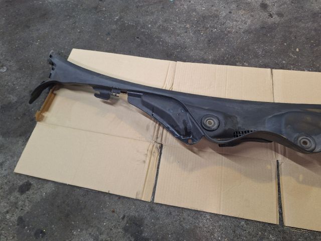 bontott MERCEDES-BENZ E-CLASS Levélrács