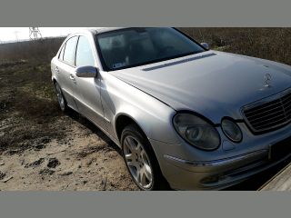 bontott MERCEDES-BENZ E-CLASS Levélrács