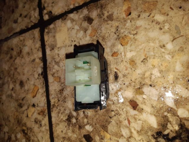 bontott MERCEDES-BENZ E-CLASS Menetstabilizátor Kapcsoló