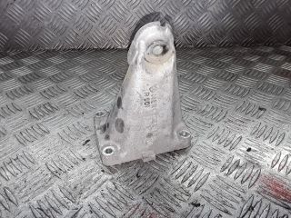 bontott MERCEDES-BENZ E-CLASS Motor Tartó Bak (Fém)