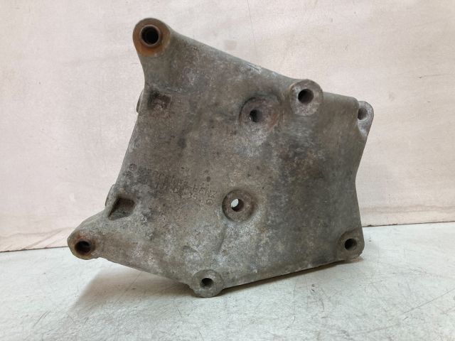 bontott MERCEDES-BENZ E-CLASS Motor Tartó Bak (Fém)