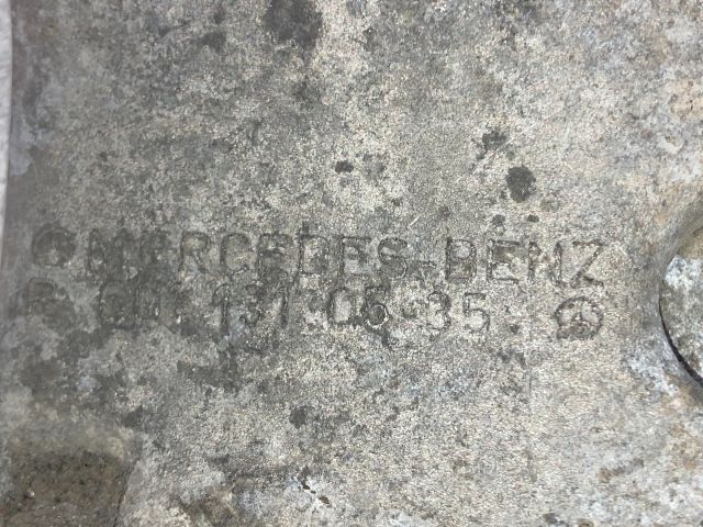 bontott MERCEDES-BENZ E-CLASS Motor Tartó Bak (Fém)