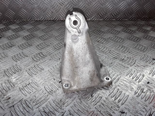 bontott MERCEDES-BENZ E-CLASS Motor Tartó Bak (Fém)