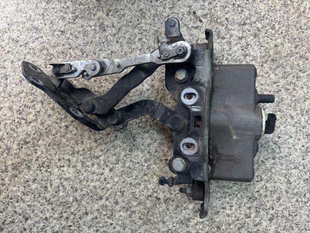 bontott MERCEDES-BENZ E-CLASS Motorháztető Bal Zsanér