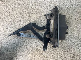 bontott MERCEDES-BENZ E-CLASS Motorháztető Bal Zsanér