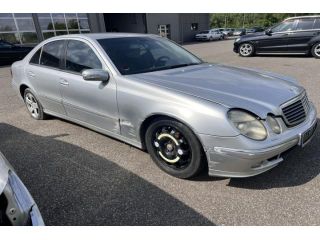 bontott MERCEDES-BENZ E-CLASS Motorháztető Biztonsági Kampó