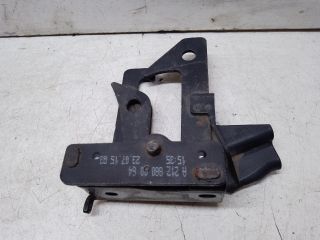 bontott MERCEDES-BENZ E-CLASS Motorháztető Biztonsági Kampó