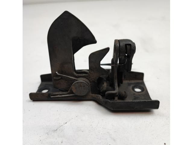 bontott MERCEDES-BENZ E-CLASS Motorháztető Biztonsági Kampó