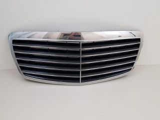 bontott MERCEDES-BENZ E-CLASS Motorháztető Díszrács