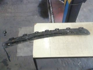 bontott MERCEDES-BENZ E-CLASS Motorháztető Díszrács