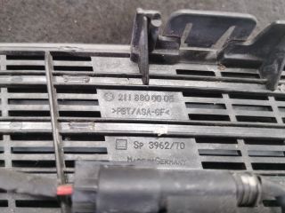 bontott MERCEDES-BENZ E-CLASS Motorháztető Díszrács