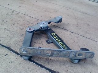 bontott MERCEDES-BENZ E-CLASS Motorháztető Jobb Zsanér