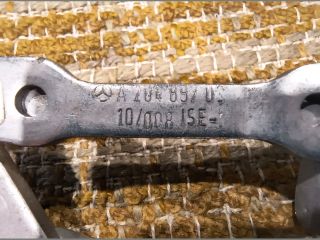 bontott MERCEDES-BENZ E-CLASS Motorháztető Jobb Zsanér